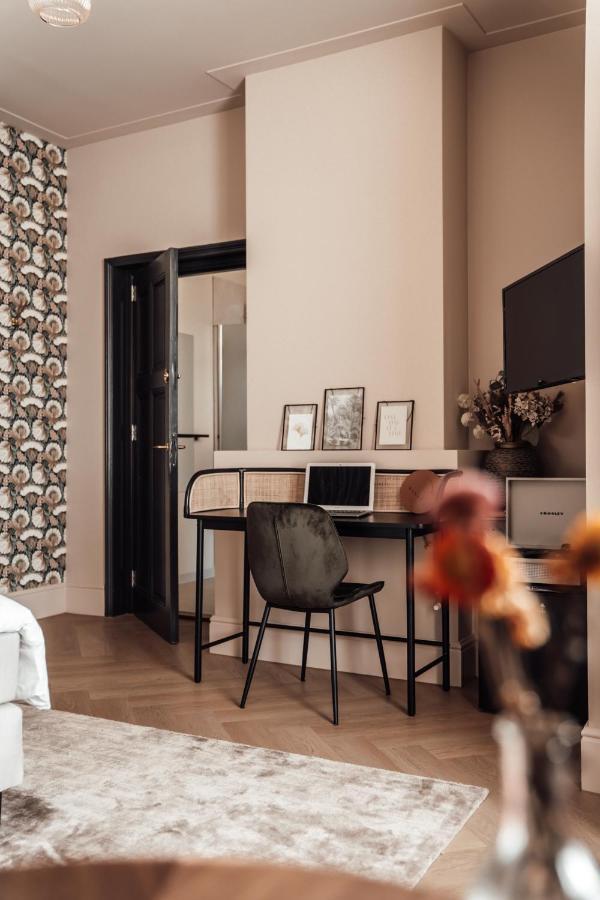 Hotel Bij Jacob Енсхеде Екстериор снимка