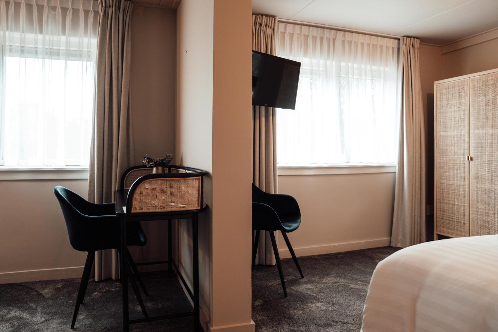 Hotel Bij Jacob Енсхеде Екстериор снимка
