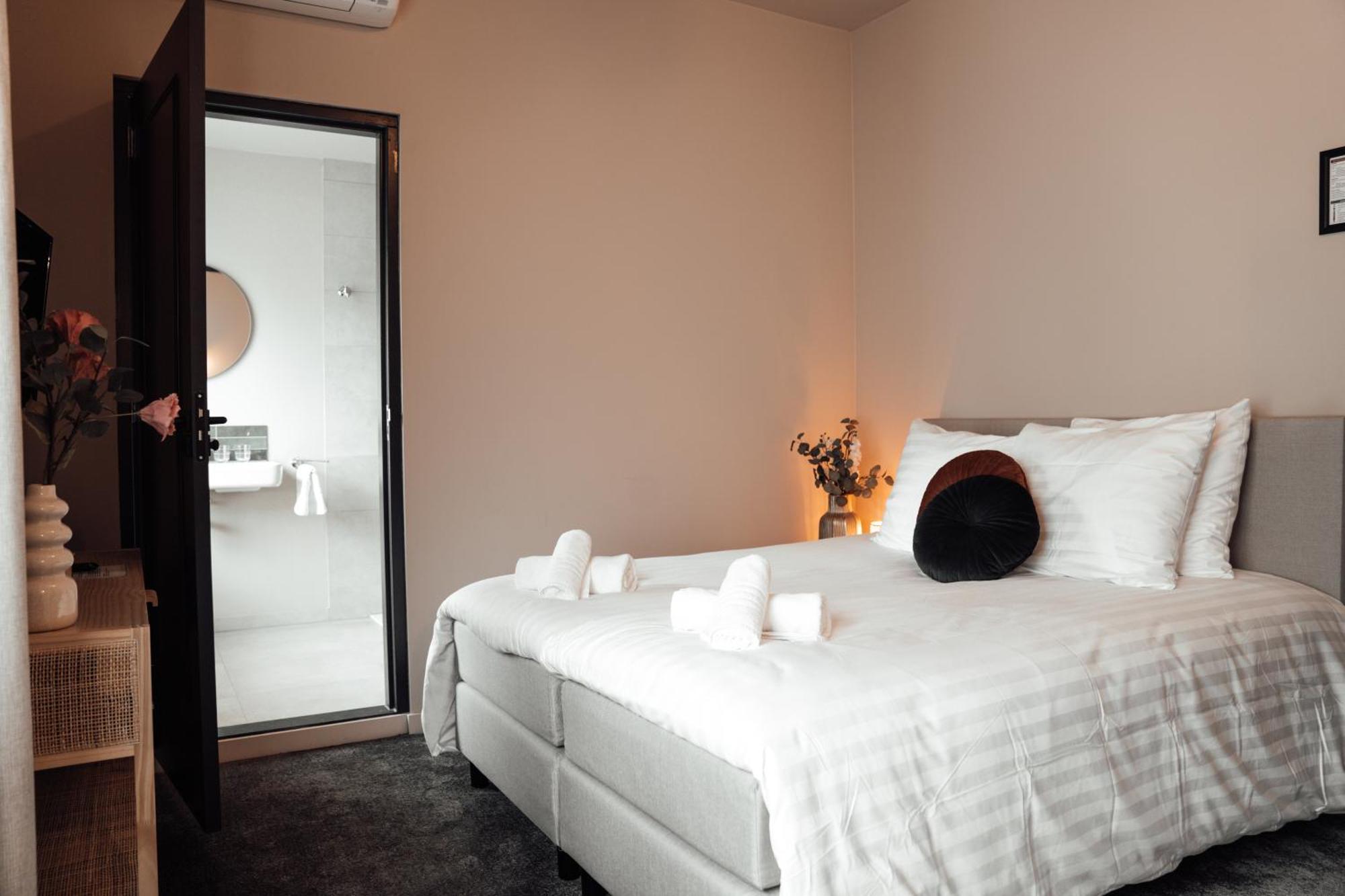 Hotel Bij Jacob Енсхеде Екстериор снимка
