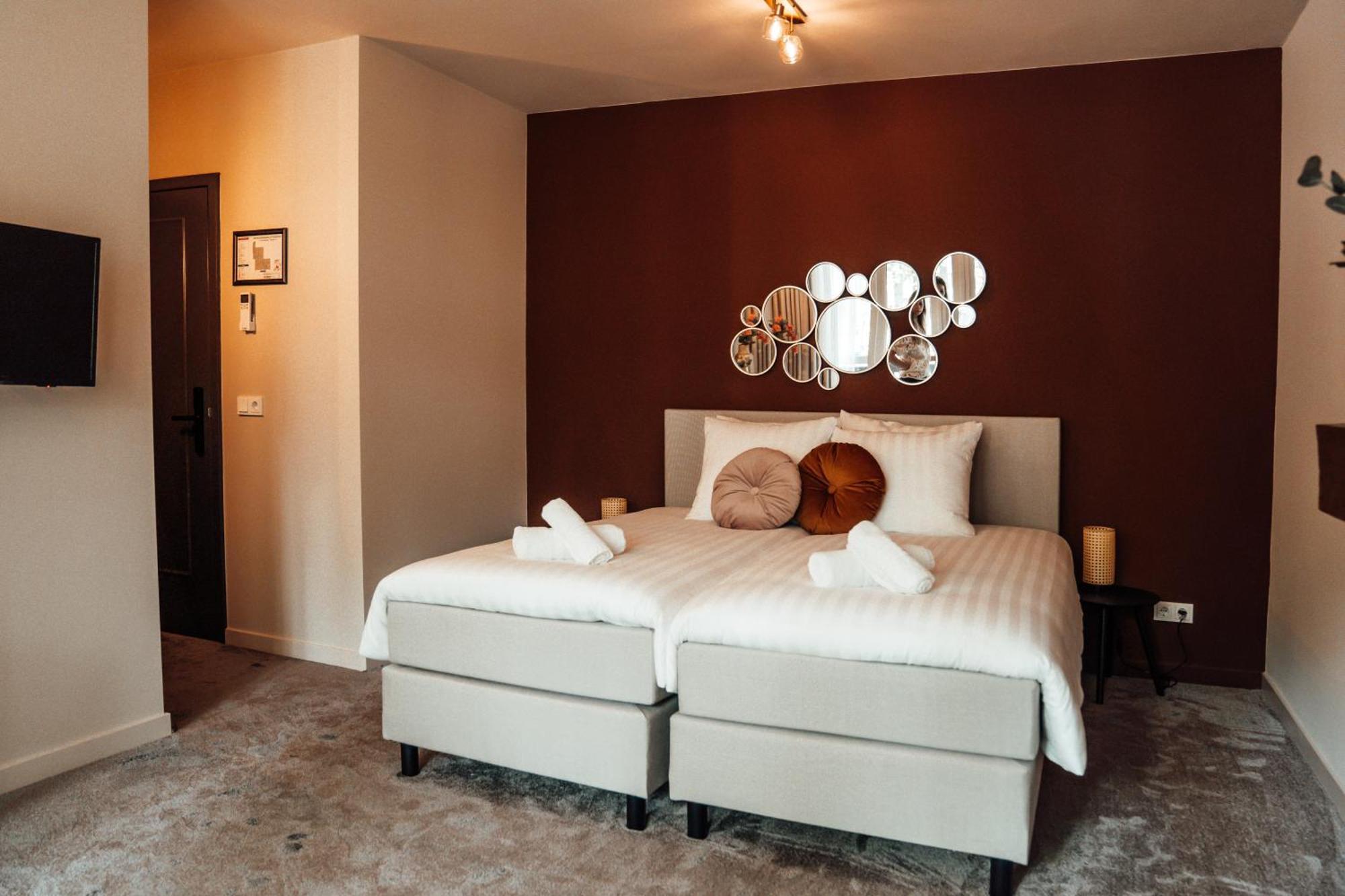 Hotel Bij Jacob Енсхеде Екстериор снимка